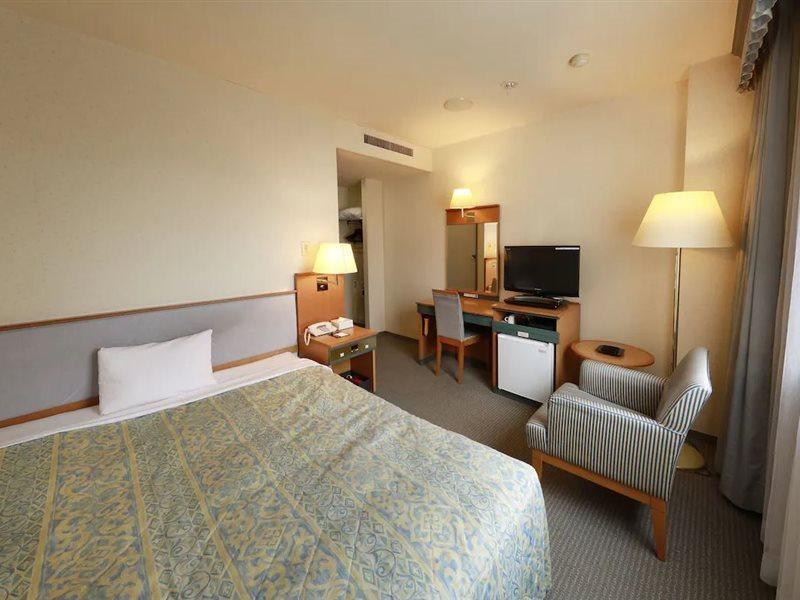 Blossom Hotel Хиросаки Экстерьер фото