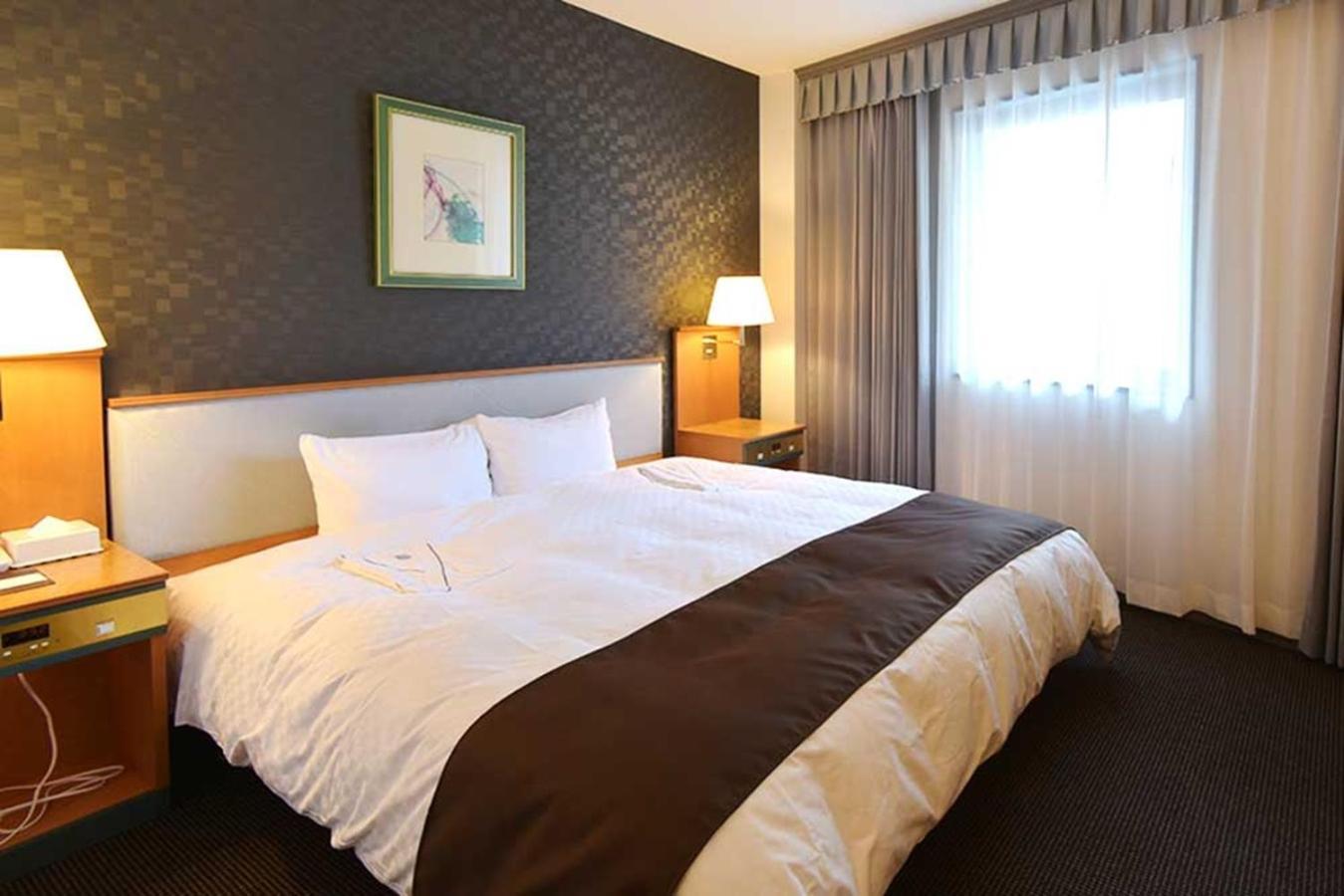 Blossom Hotel Хиросаки Экстерьер фото