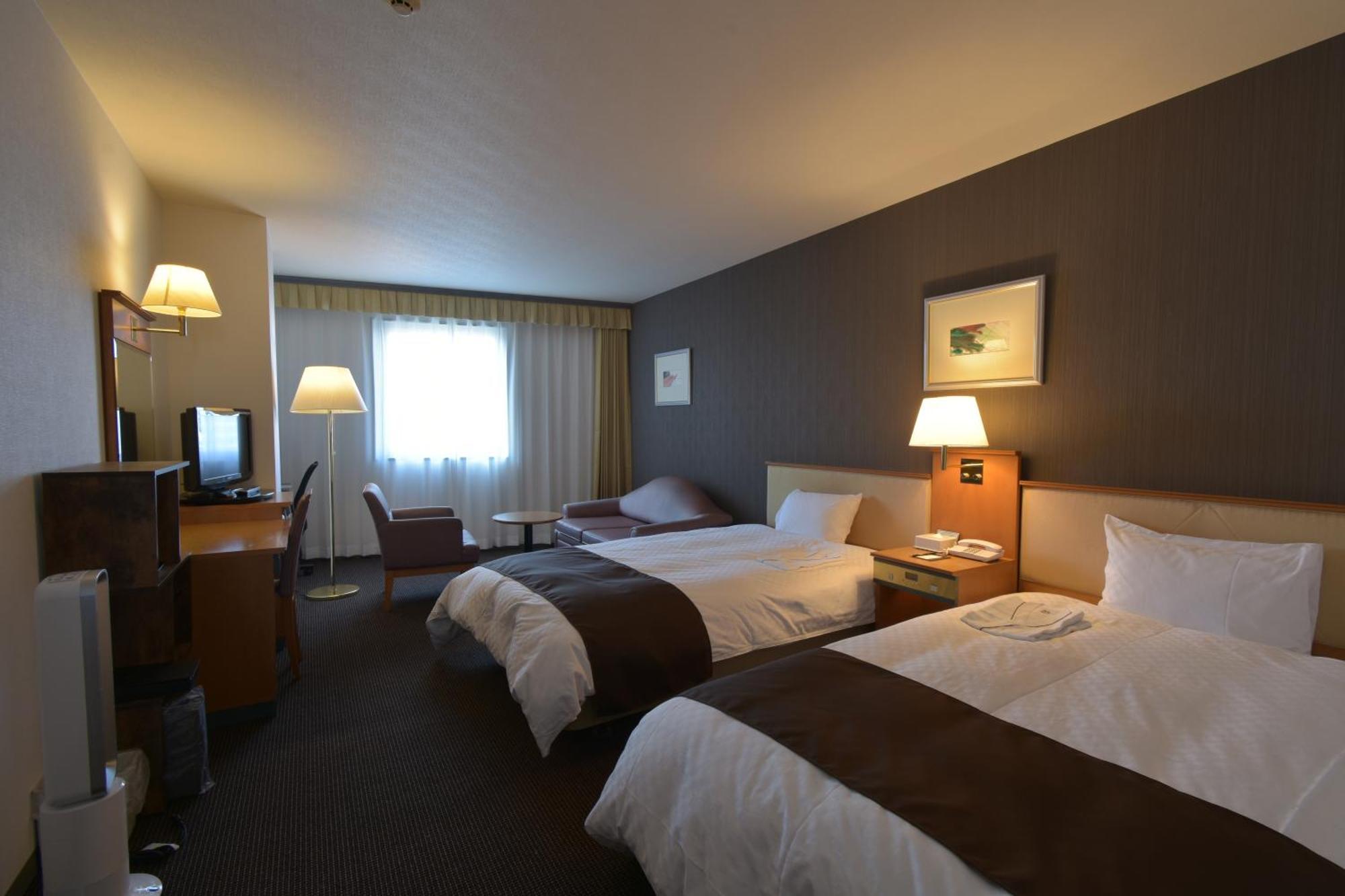 Blossom Hotel Хиросаки Экстерьер фото